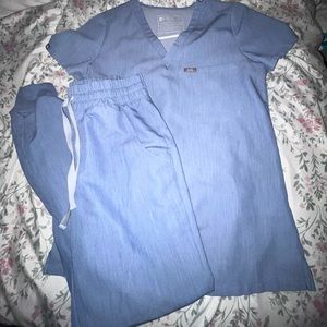 FIGS XXS top/ XXS bottom denim blue jogger set